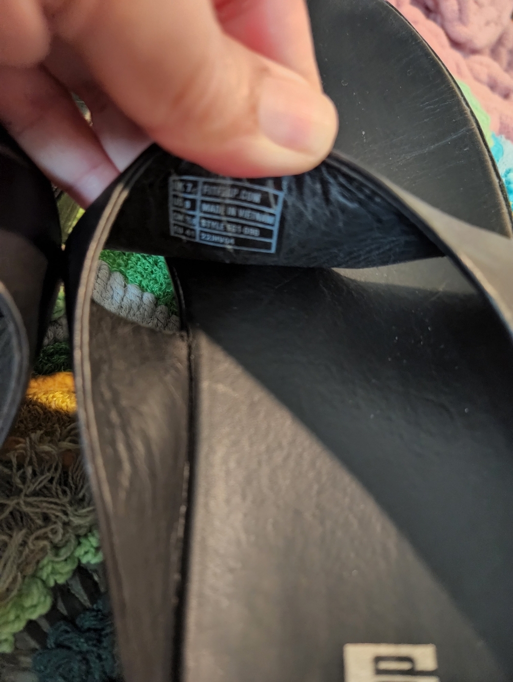 Black Leather Women's Toe-Post Sandals - Picture 10 of 10